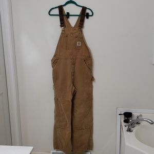 Carhartt bib overalls.